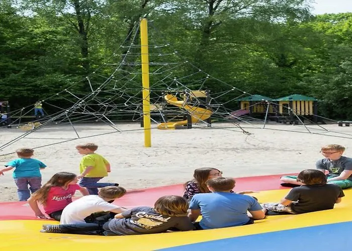 Cozy With A Dishwasher At A Holiday Park In The Achterhoek 度假居